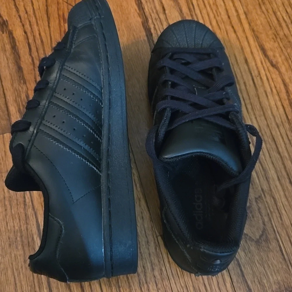 Adidas Black on Black Superstar Big Kids 5.5 (Women's 7.5) Sneakers
